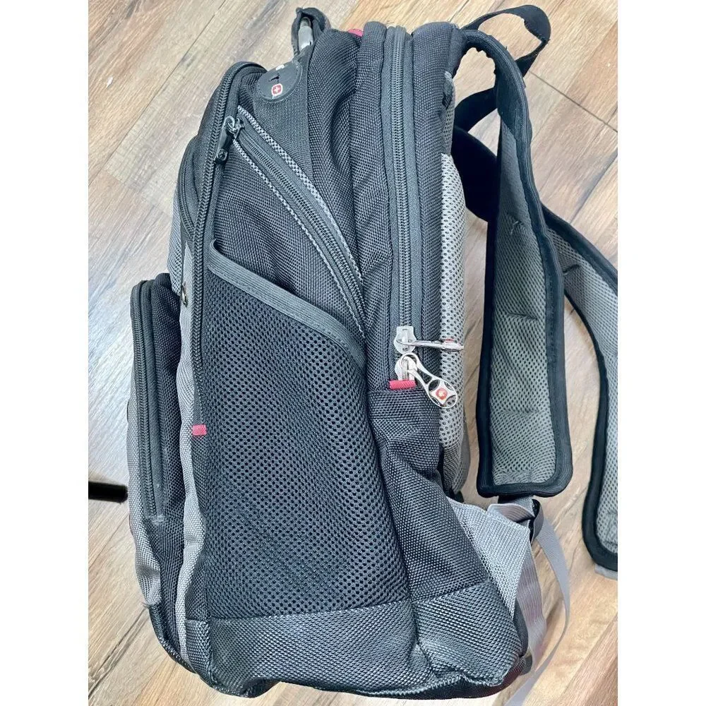 WENGER Swiss Gear Synergy 16